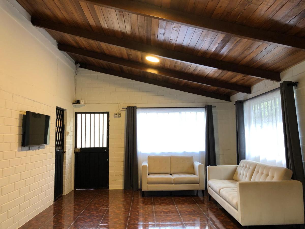 High-End Holiday Cabin - Tungurahua Hot Springs Баньос Экстерьер фото