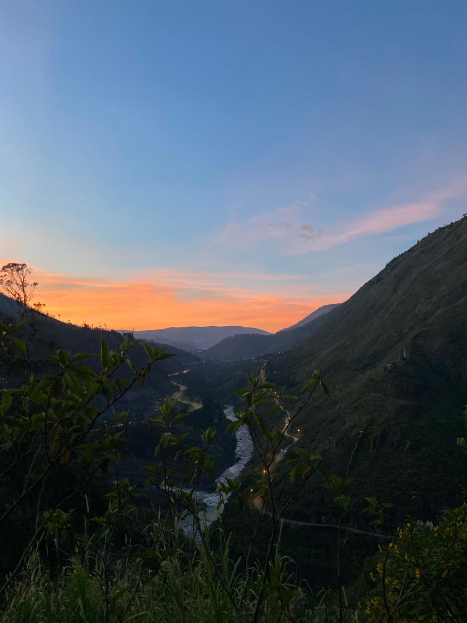 High-End Holiday Cabin - Tungurahua Hot Springs Баньос Экстерьер фото